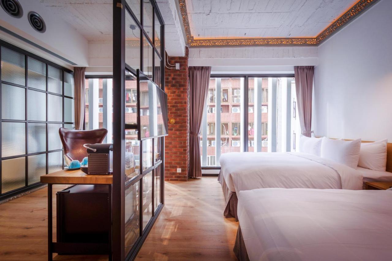 Bluesky Hotel Taichung Exterior photo
